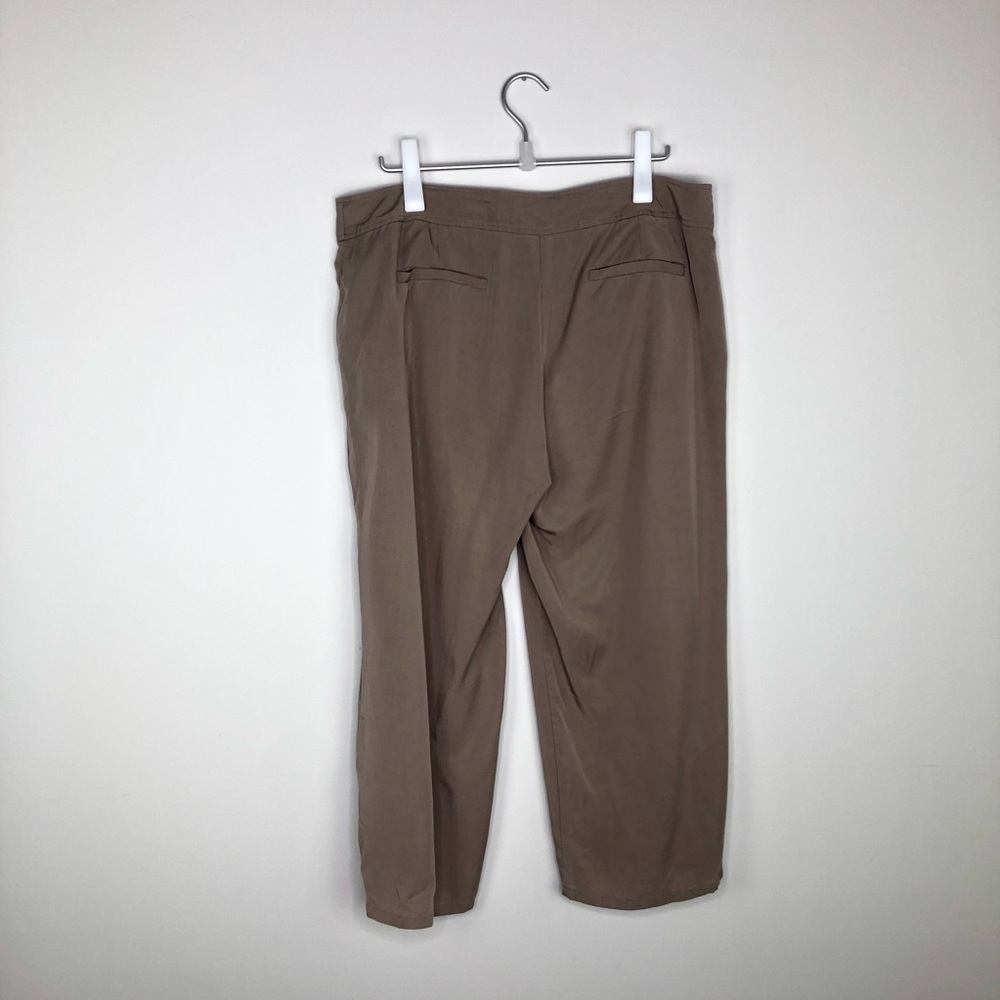 EILEEN FISHER | Crop Khaki Casual 100% Tencel Pant - Picture 6 of 8